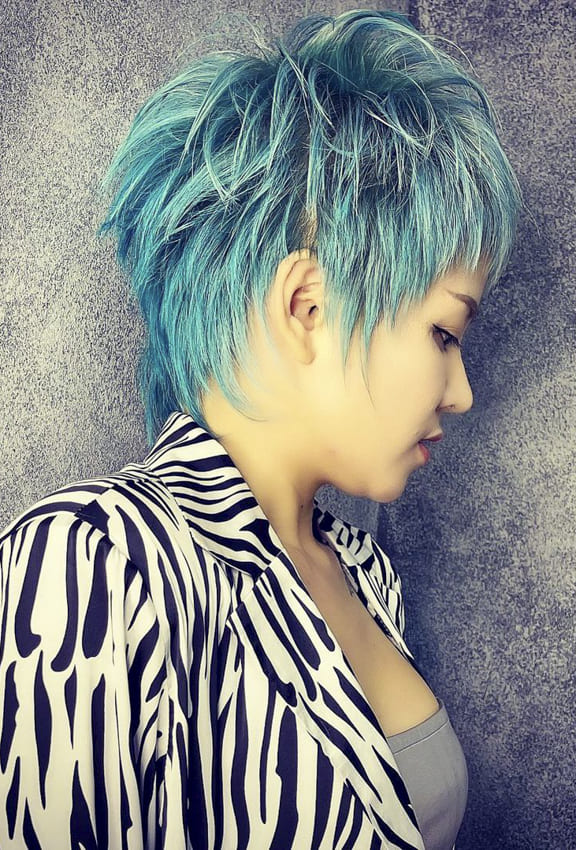 Cute blue pixie layered hairstyles