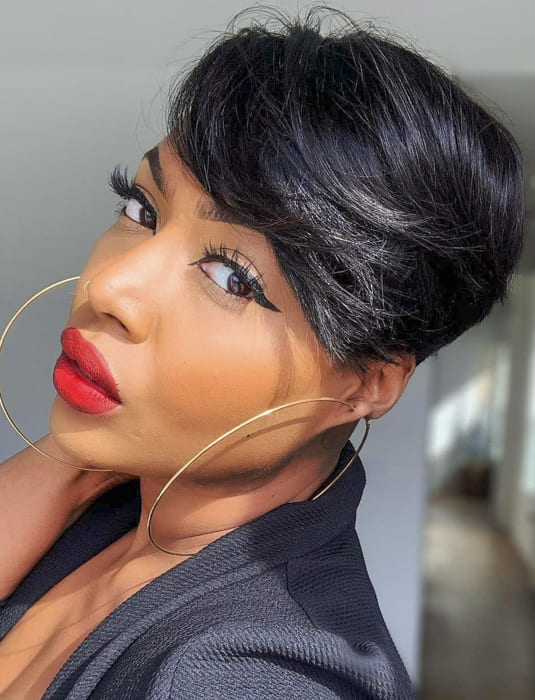 Short and side bangs hairstyles for black women