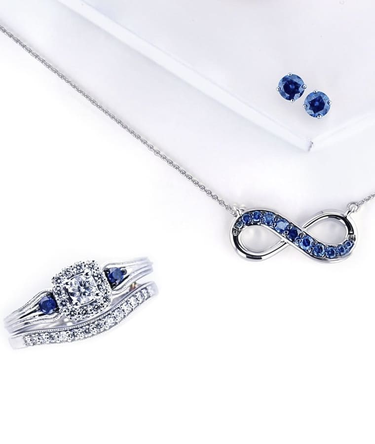 blue diamond necklace (2)