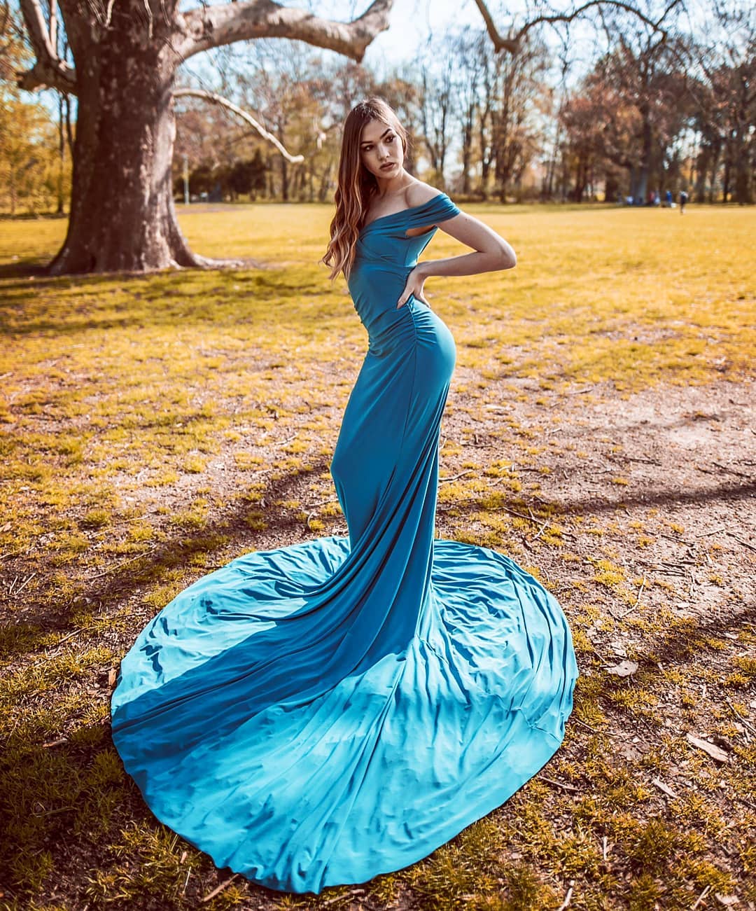 Bridesmaids Long turquoise dresses