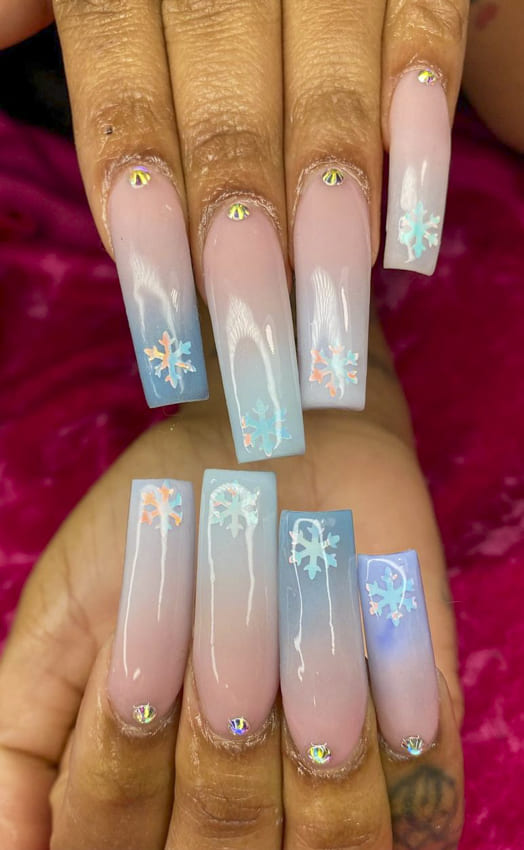 Snow blue summer nails design ideas