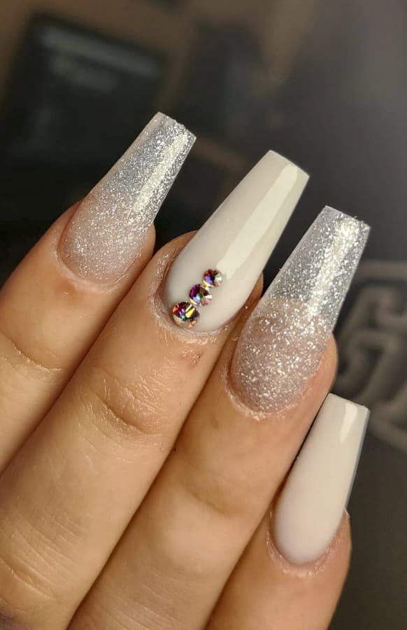 White acrylic nails Designs