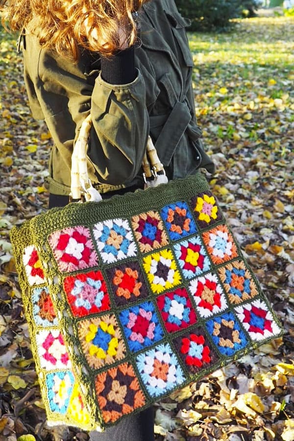 Little Granny Square Crochet Bags (1)