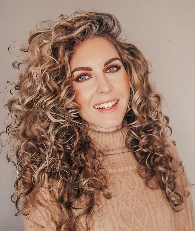 Long blonde curly hair for over 35