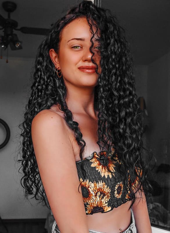Long curly hairstyles for black women