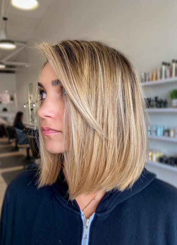 Short straight blonde bob hair