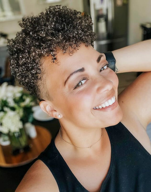 short pixie curly hair for black women