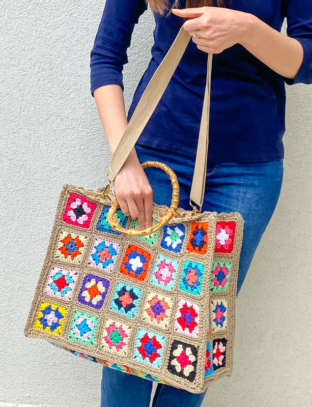 awesome daily useful granny square crochet bag