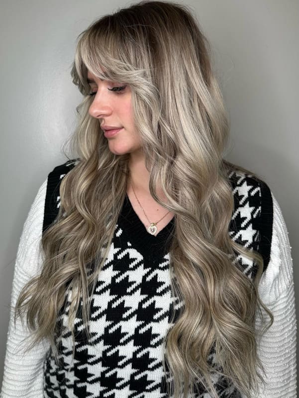 Long Wavy Ash Blonde Hair with Side Bang