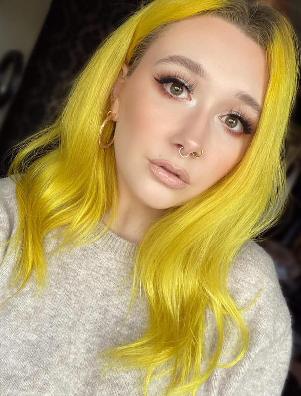 25 Amazing Yellow Hairstyles and Color Ideas 2022 (2)