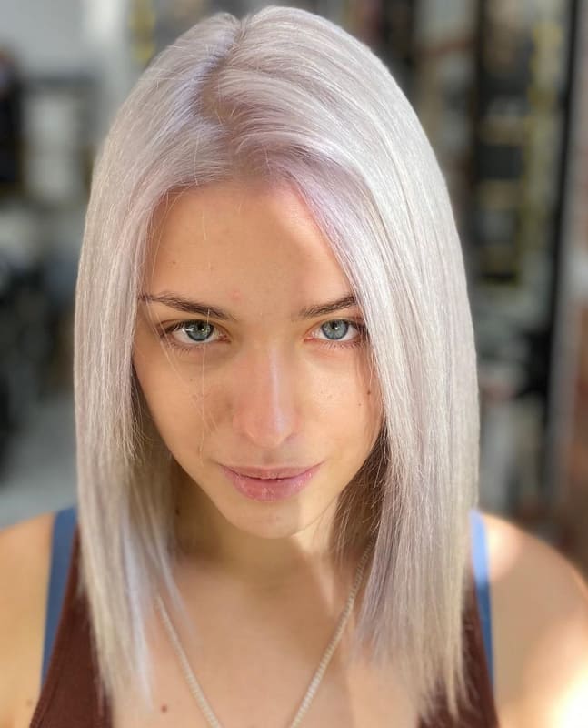 26 Lovely Silver Hair Tips And Ideas for Women 2022 (1)