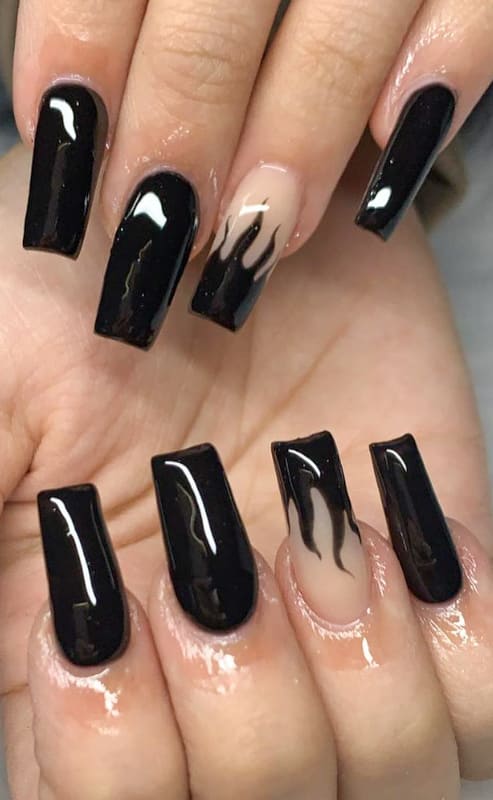 99+ Trending Black Nails Art Manicure Ideas – OSTTY