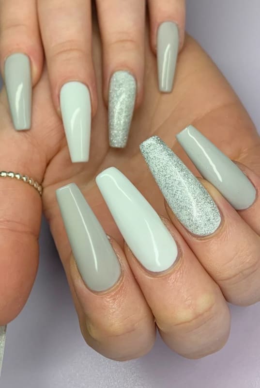 Gray and glitter coffin nails