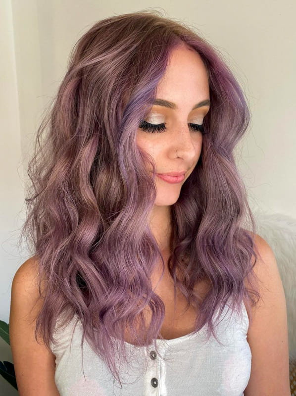 Medium wavy lavender hair