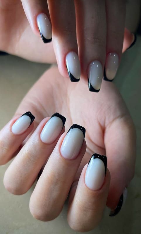 Short black french tip nails