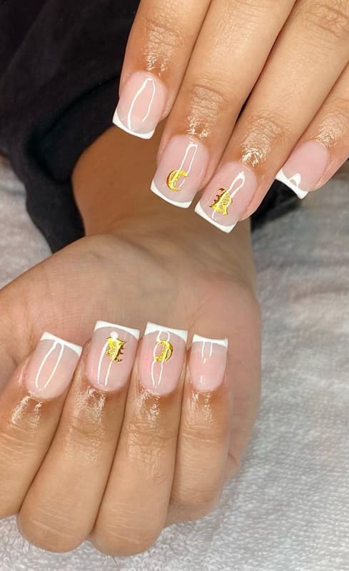 Short french tip nails