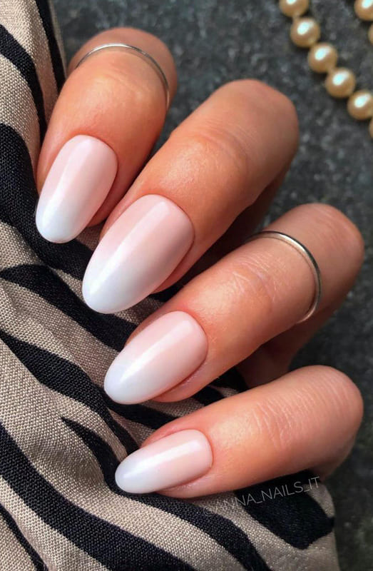 French white ombre nails