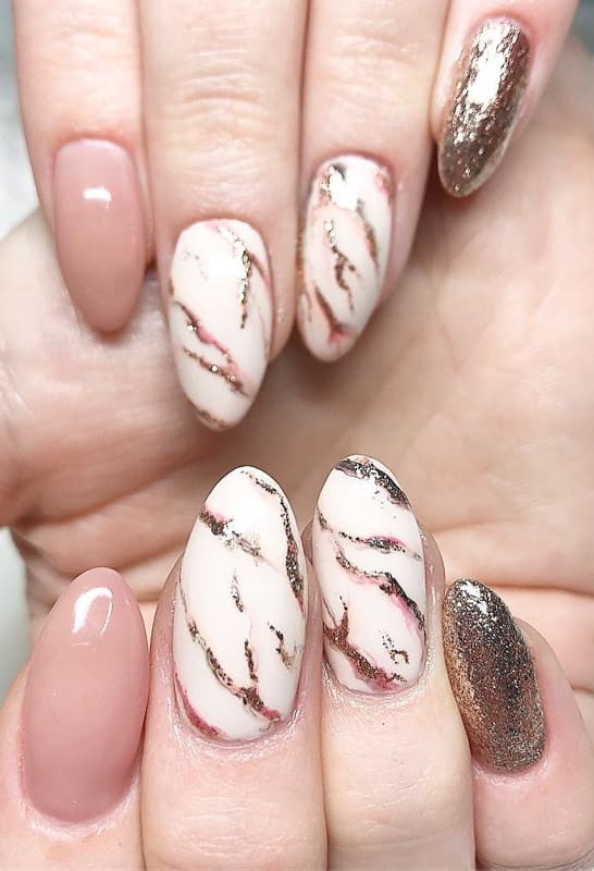 Rose gold marble nails