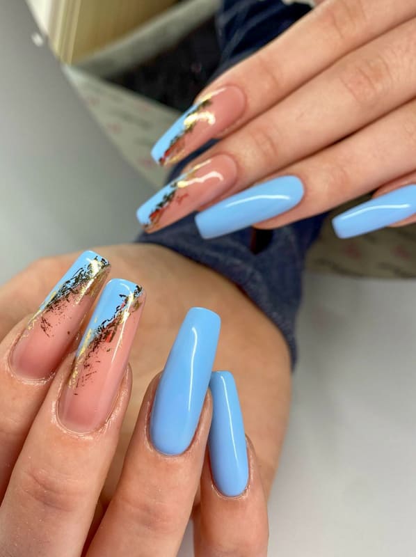 45+ Awesome Blue Nails Manicure Design Ideas (3)