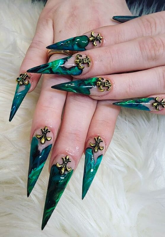 Long green pointy nails