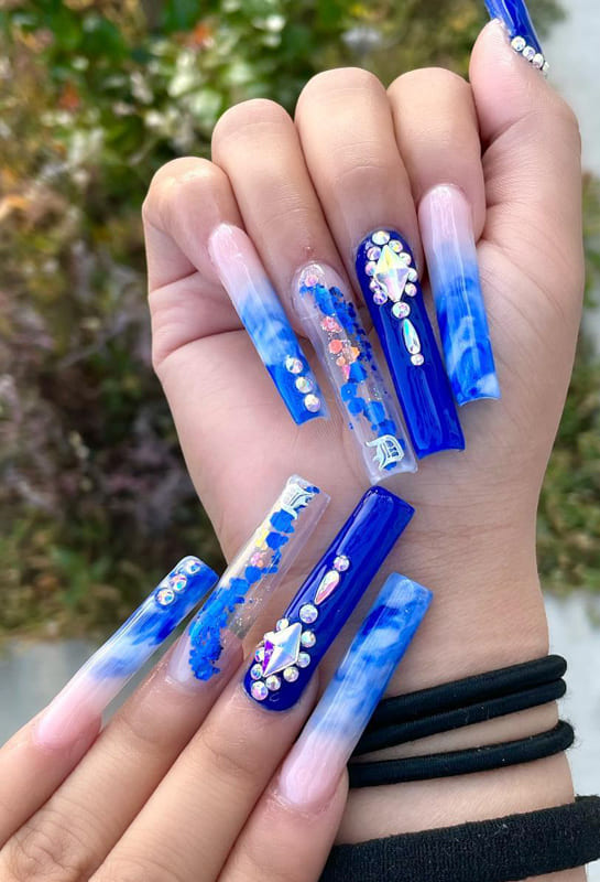 Long navy blue nails