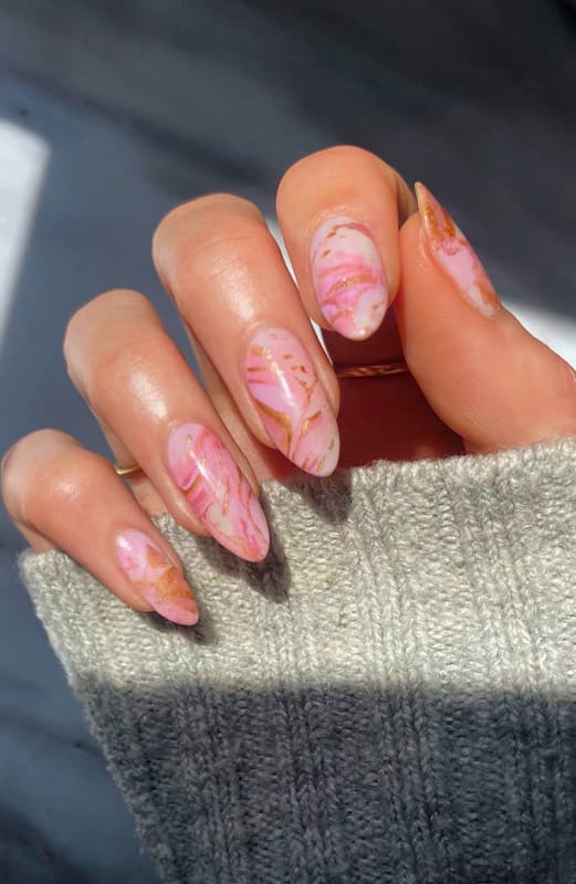 Pink pastel marble nails