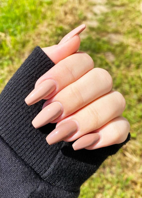 Easy dark nude nails