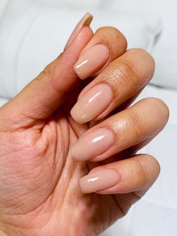Easy nude dip nails