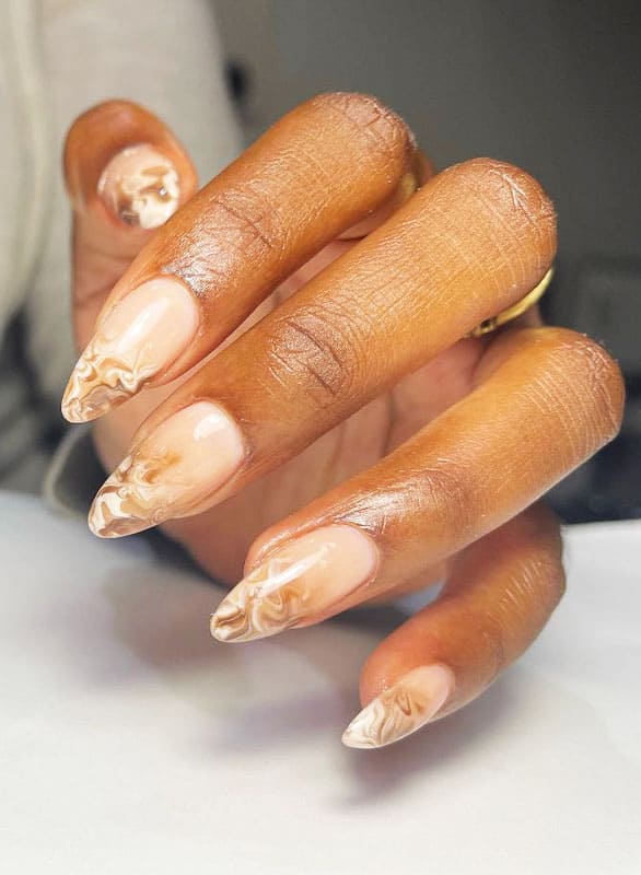 Nude marble nails