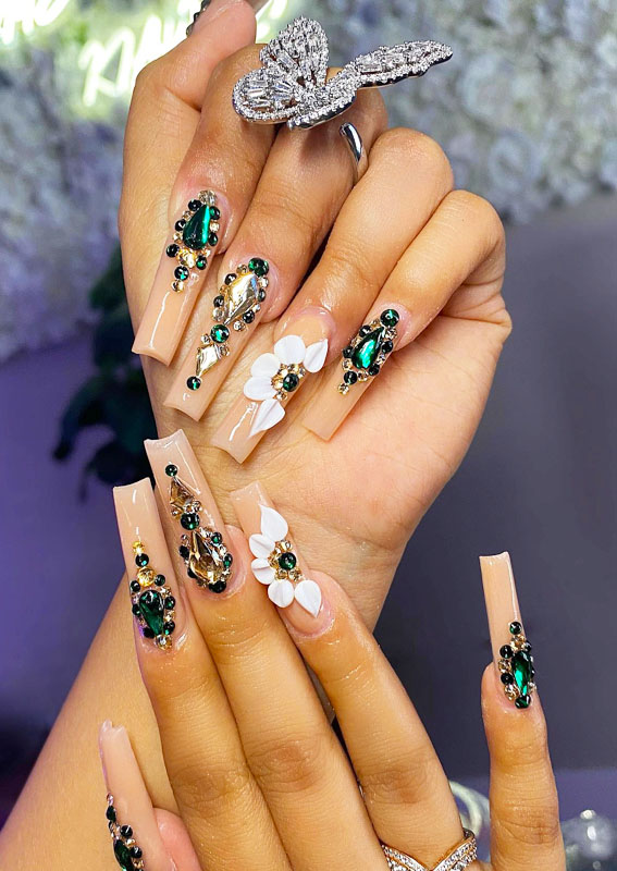 Emerald nude and green nails