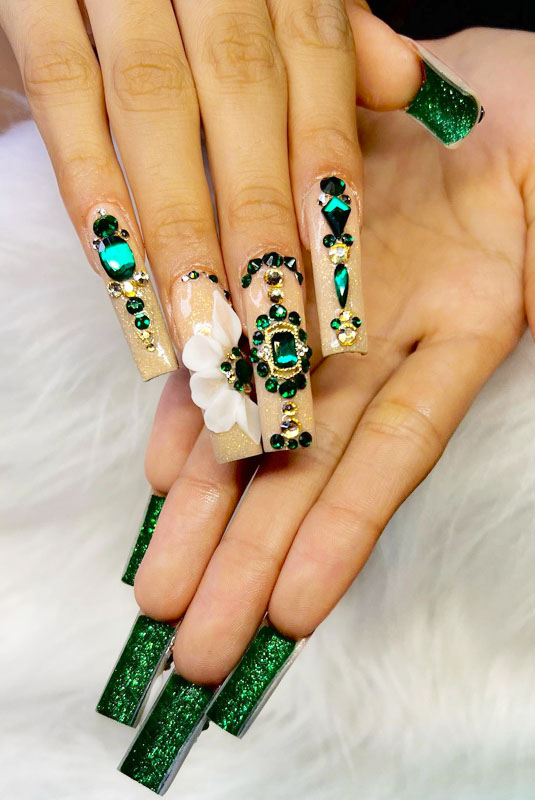 Glitter emerald green coffin nails